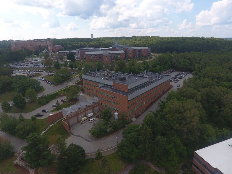 1 Innovation Dr, Worcester, MA for lease - Building Photo - Image 2 of 13