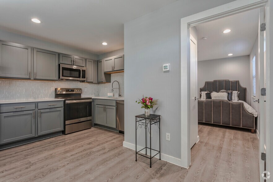 4400 San Jacinto St, Dallas, TX 75204 The Pomelo