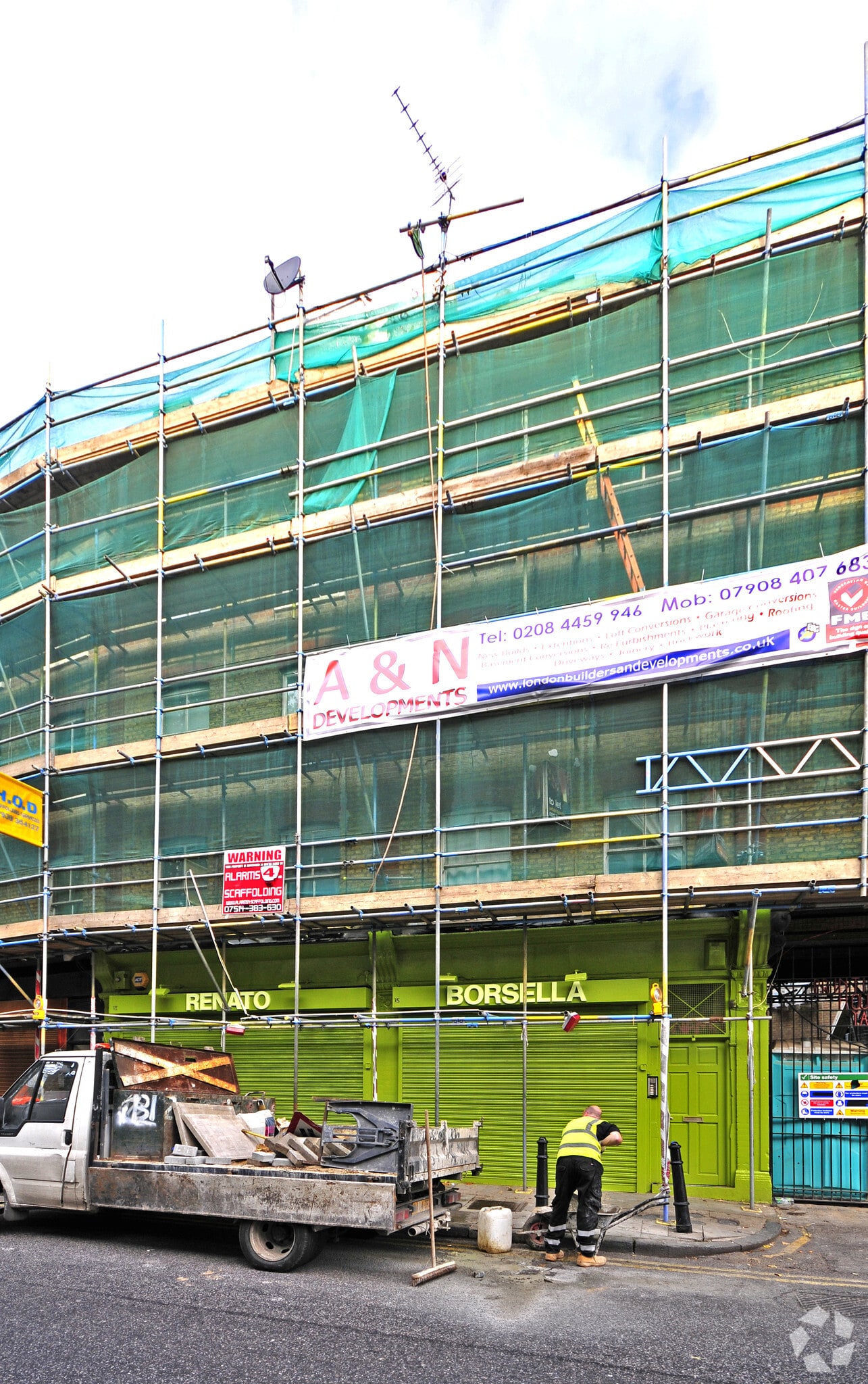 13-15 Hackney Rd, London for sale Primary Photo- Image 1 of 1