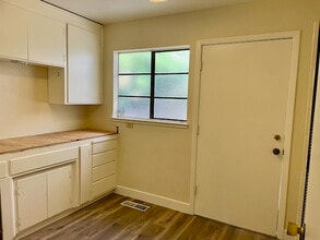 3120 Mission Dr, Santa Cruz, CA for lease Interior Photo- Image 2 of 6