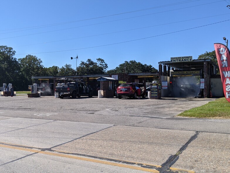 729 New Warrington Rd, Pensacola, FL 32506