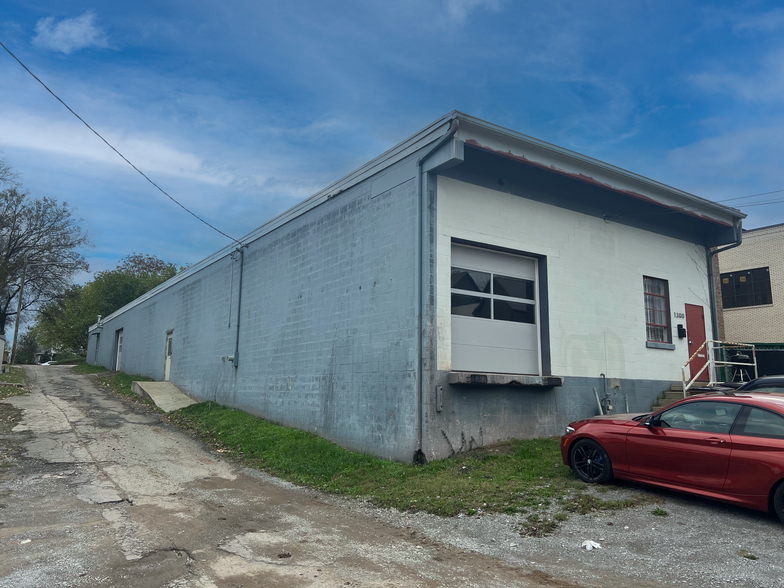 1300 Pillow St, Nashville, TN for lease - Building Photo - Image 1 of 1