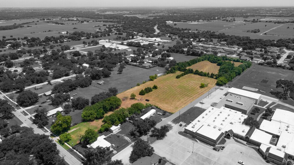 409 S Oak St, Boyd, TX for sale - Primary Photo - Image 1 of 1