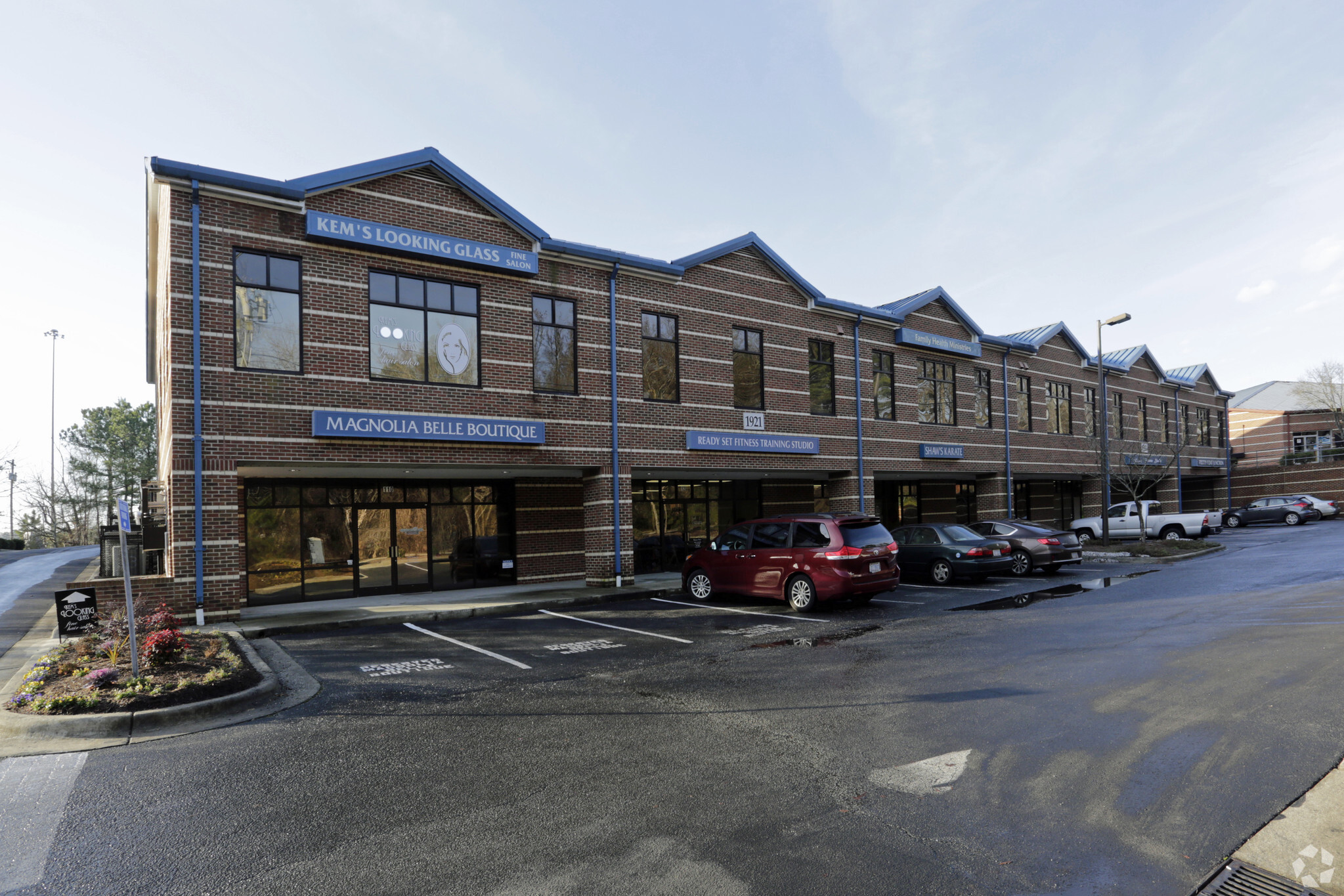 1921-2005 North Pointe Dr, Durham, NC for lease Building Photo- Image 1 of 7