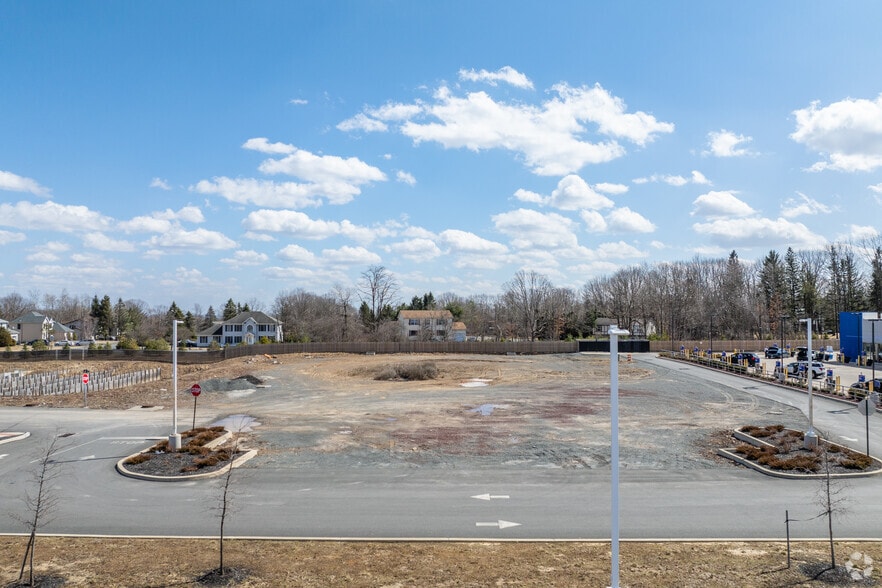 Route 940 & Mountain Dr, Mount Pocono, PA for sale - Building Photo - Image 1 of 8