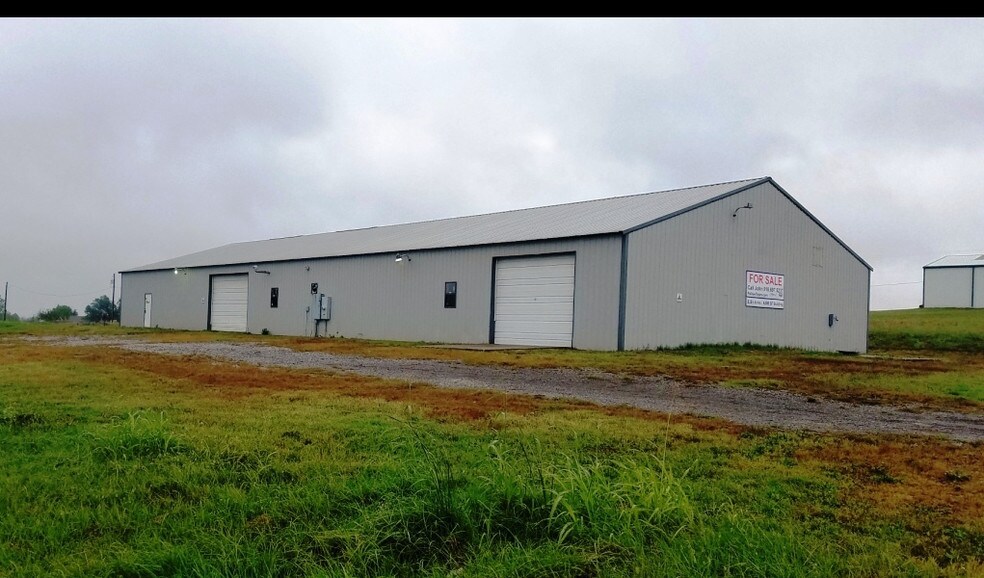 1329 E Allred Ave, Porter, OK for sale - Building Photo - Image 1 of 1