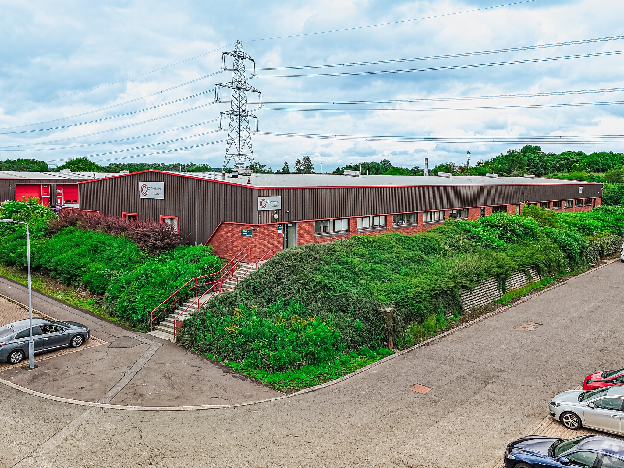 129-131 Deerdykes Vw, Cumbernauld for lease Primary Photo- Image 1 of 3
