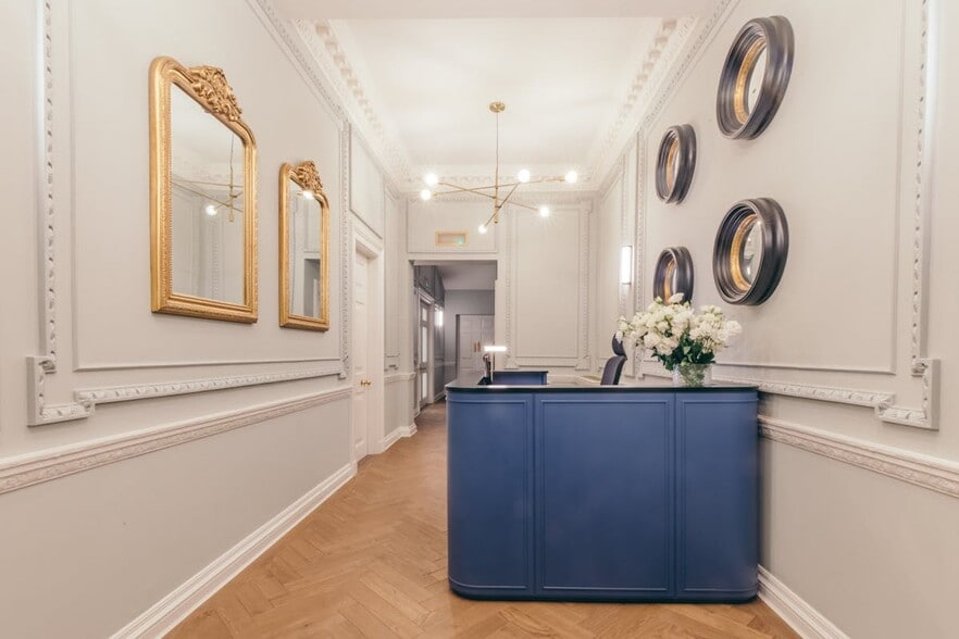 25 Upper Brook St, London for lease - Interior Photo - Image 2 of 7