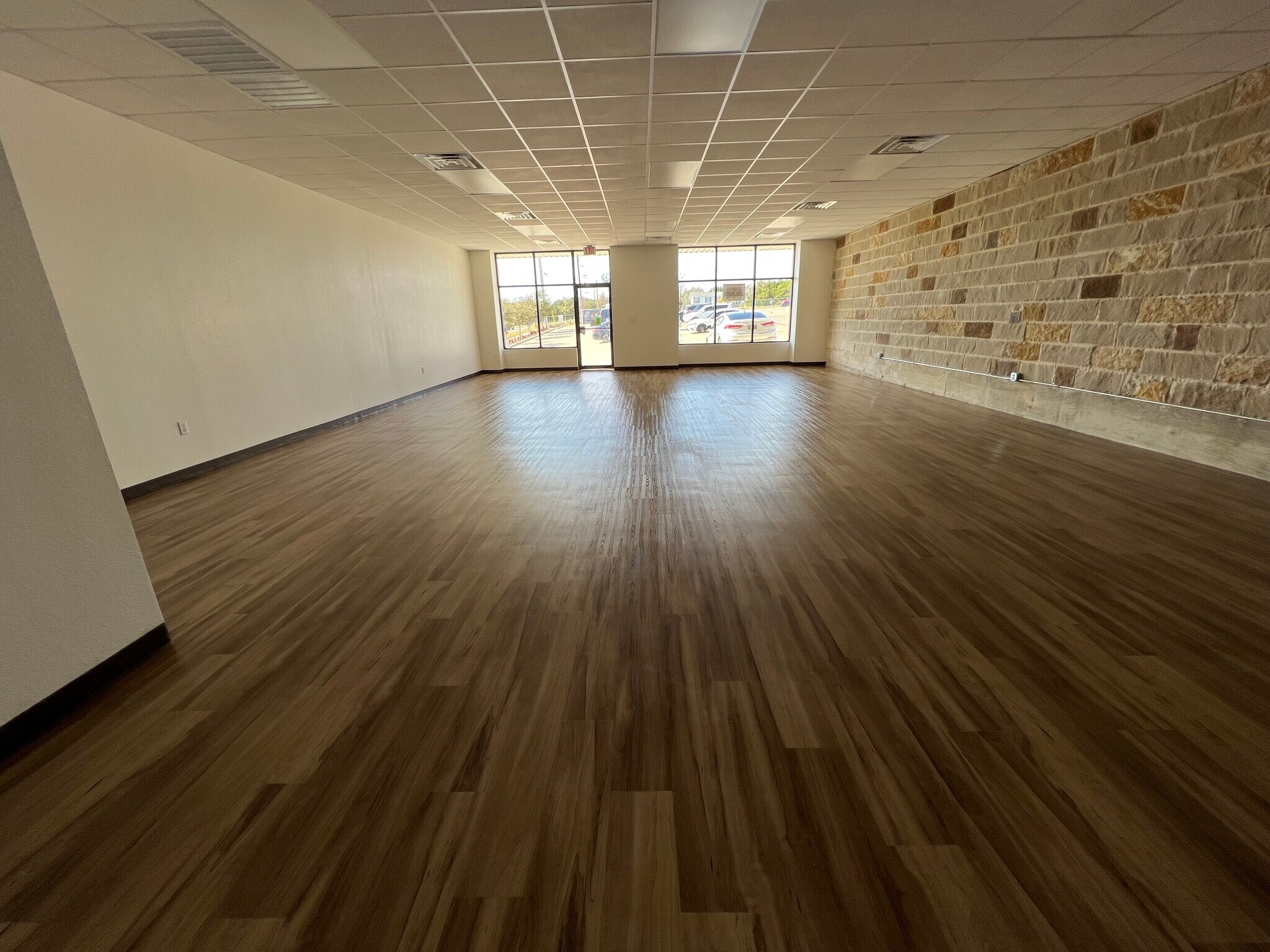 5504 Bunny Trl, Killeen, TX for sale Interior Photo- Image 1 of 1