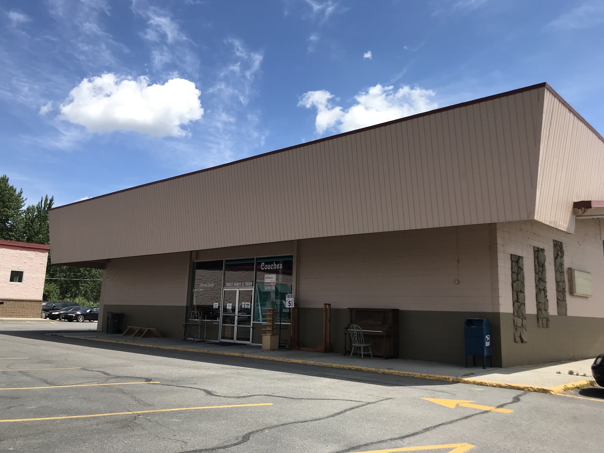 5607-5611 Hwy 2, Priest River, ID for sale Primary Photo- Image 1 of 1