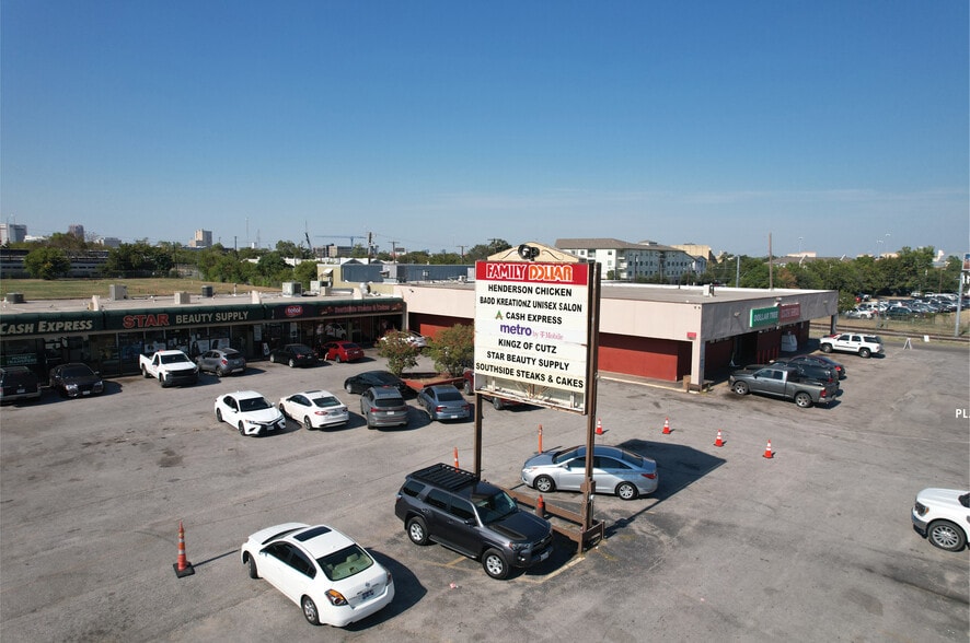 3101 Al Lipscomb Way, Dallas, TX for sale - Building Photo - Image 2 of 10