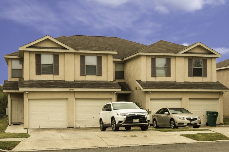 10723 Mathom Lndg, Universal City, TX for sale - Building Photo - Image 1 of 1