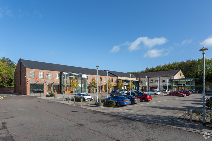 Linen Court, Dungannon for lease - Primary Photo - Image 1 of 3