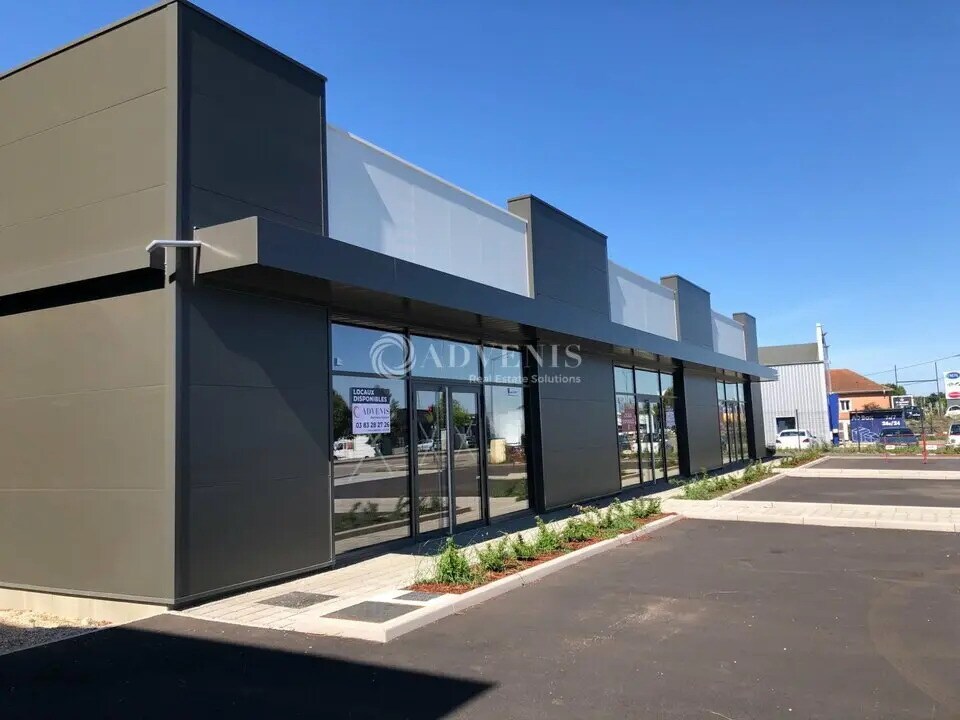Retail in Essey-lès-Nancy for lease Building Photo- Image 1 of 6
