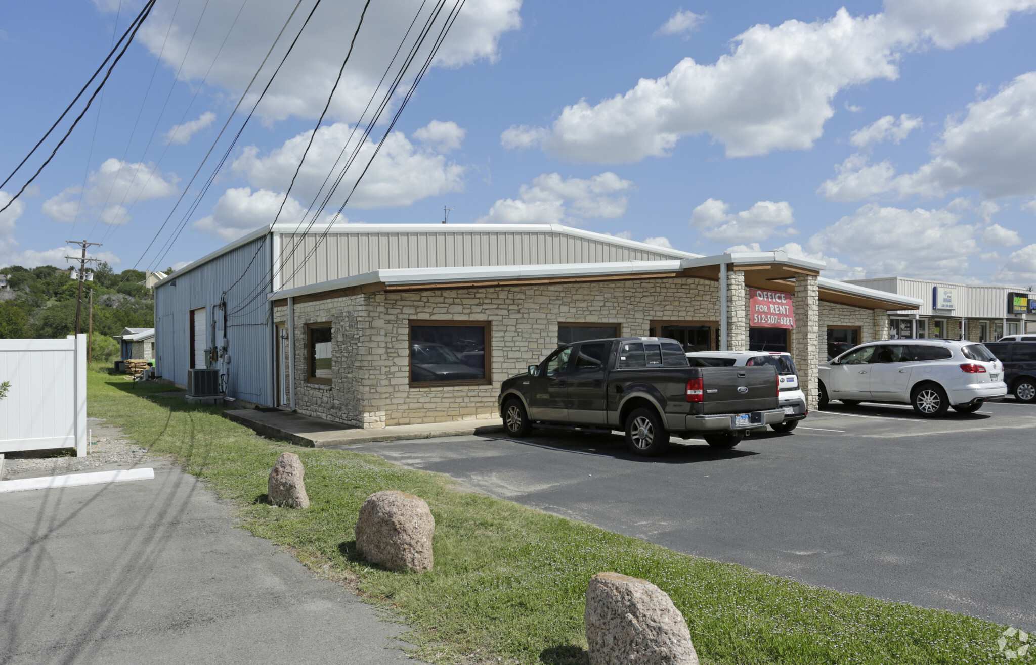 1811 Us-281, Marble Falls, TX for sale Primary Photo- Image 1 of 1