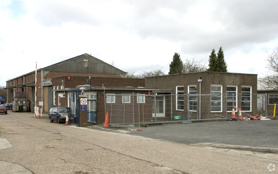 Lincoln Rd, High Wycombe for sale - Primary Photo - Image 1 of 1