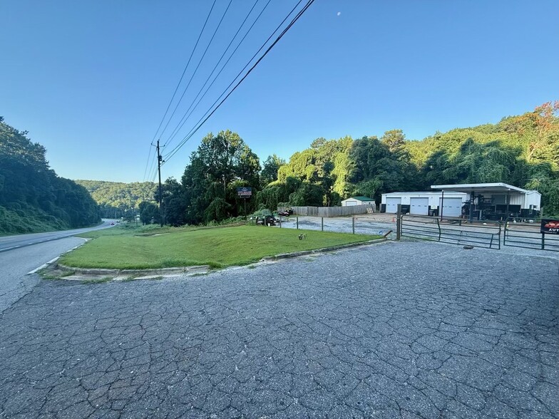 1640 S Chestatee, Dahlonega, GA for sale - Building Photo - Image 3 of 18