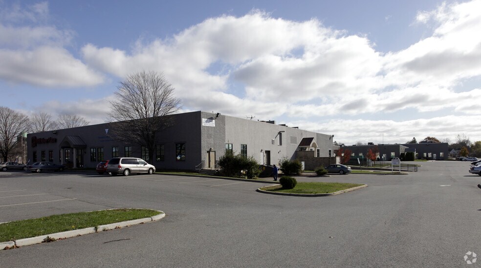 1 Washington St, Taunton, MA 02780 Mill River Place