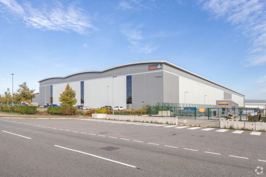 DC7 Prologis Park Pineham, Northampton for sale - Primary Photo - Image 1 of 1