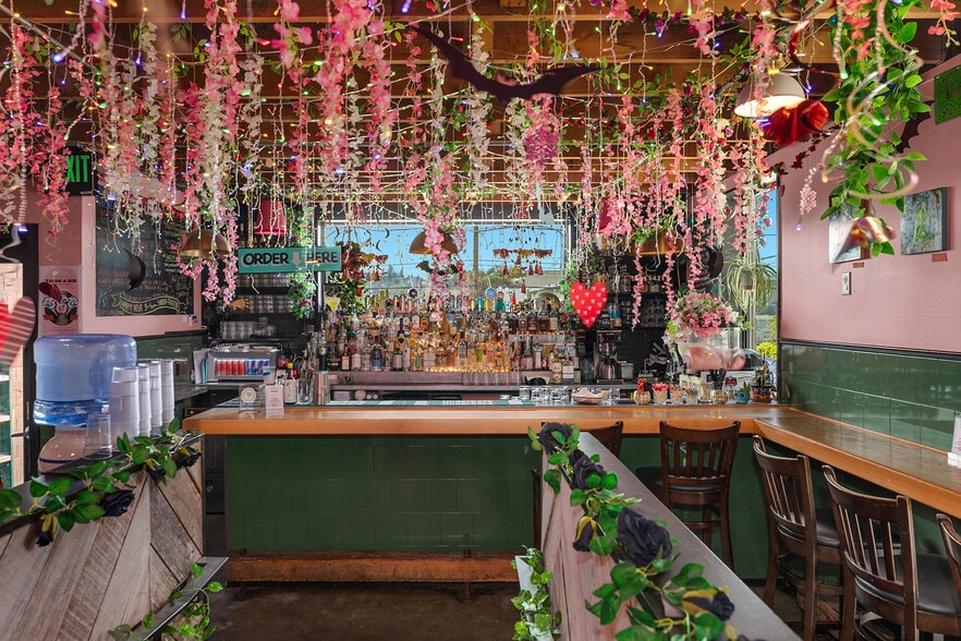 5239 Ballard Ave, Seattle, WA for sale - Building Photo - Image 2 of 10