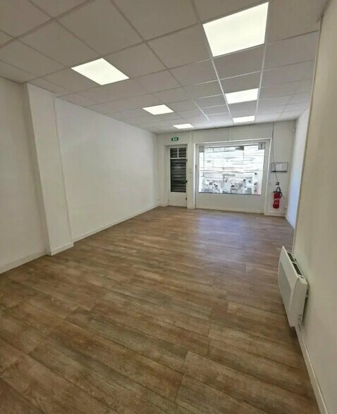 Retail in Nice for sale - Building Photo - Image 2 of 7