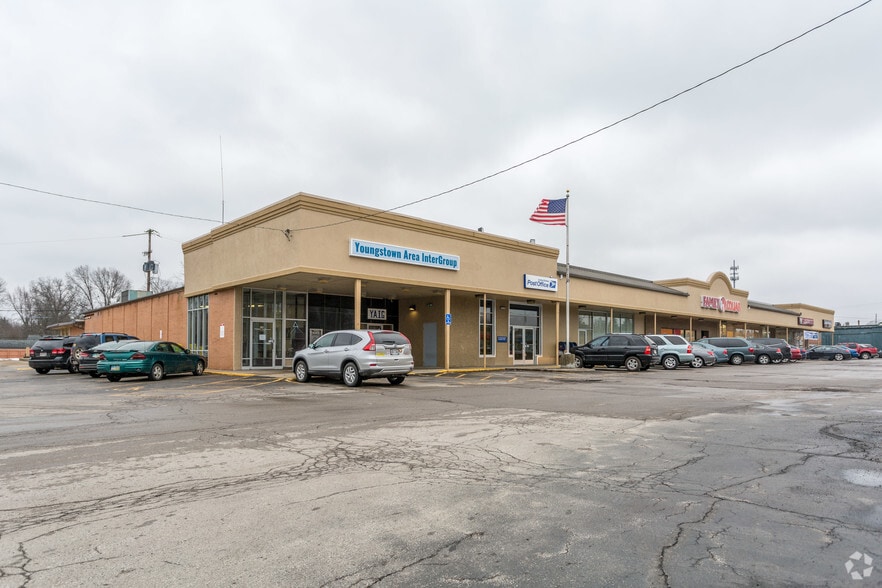 33733405 Canfield Rd, Youngstown, OH 44511