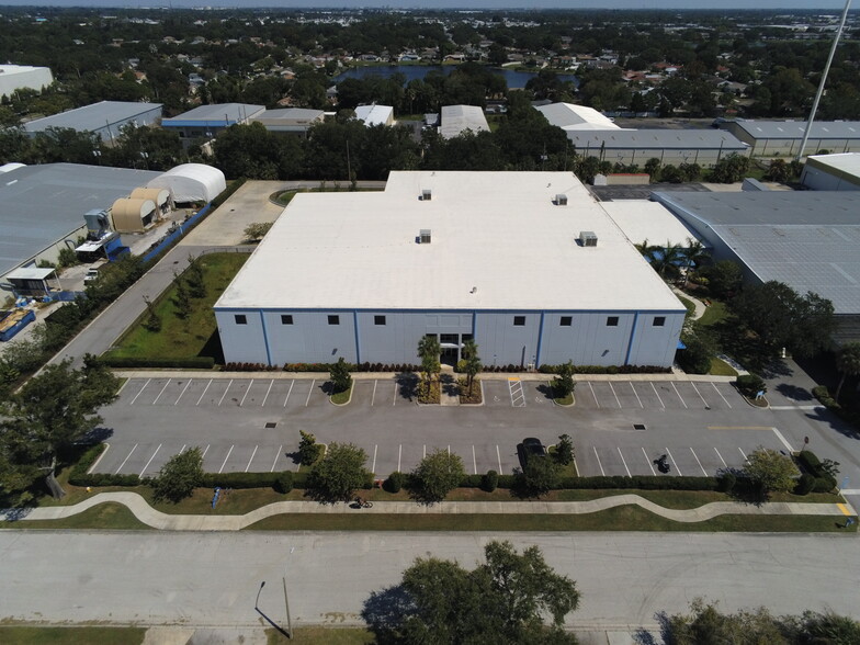 12333 Enterprise Blvd, Largo, FL for sale - Building Photo - Image 1 of 1