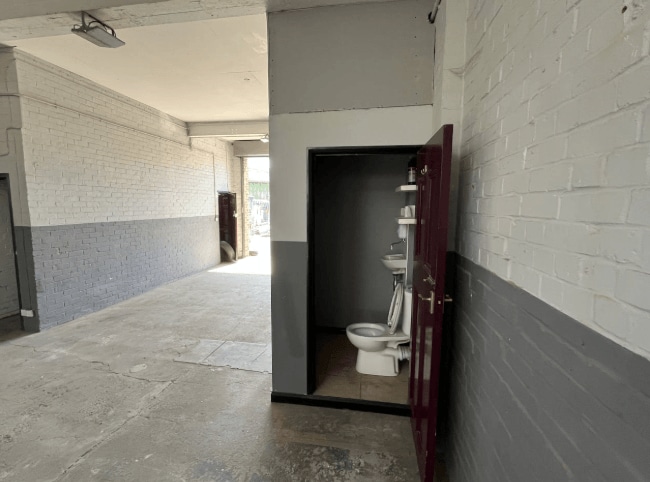 Trafford Rd, Reading for lease - Interior Photo - Image 2 of 6