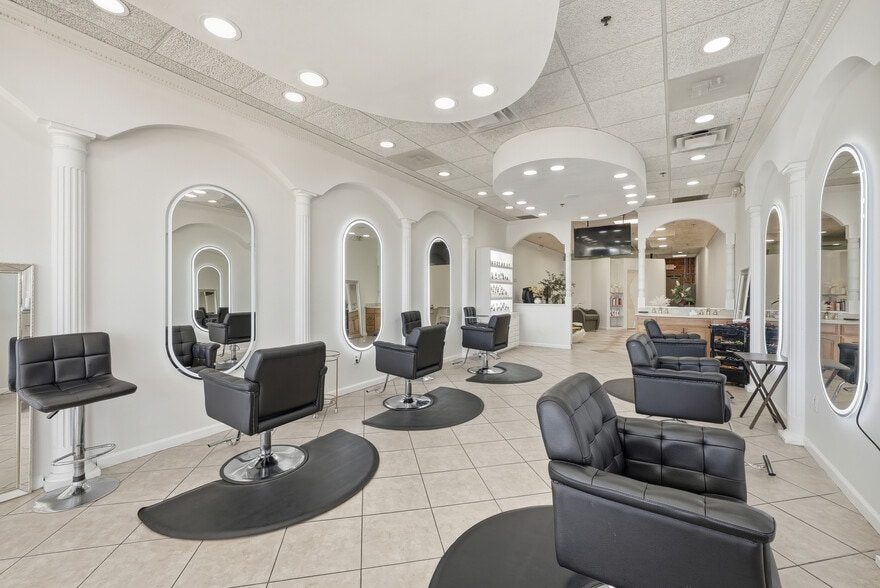 9536 Liberia Ave, Manassas, VA for lease - Building Photo - Image 3 of 27