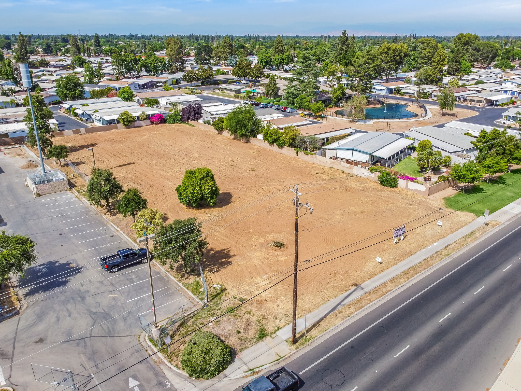 2740 W Ashlan Ave, Fresno, CA for sale Building Photo- Image 1 of 10