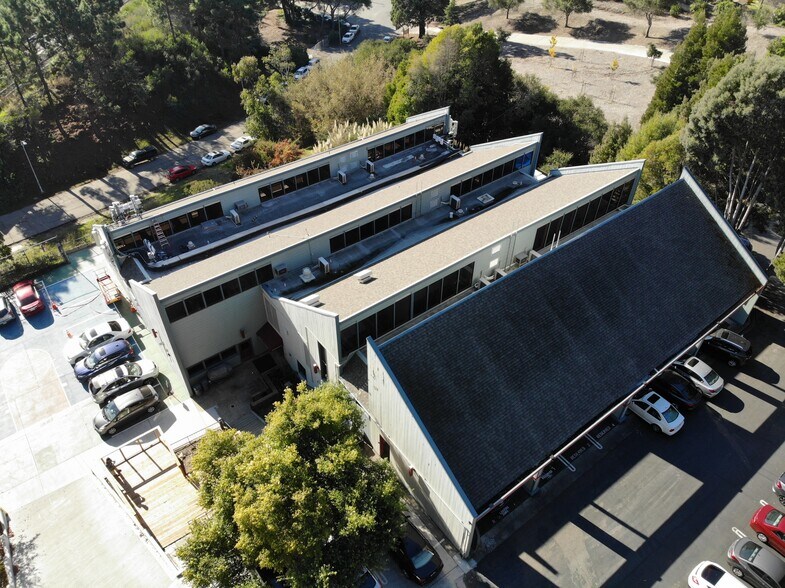 6929 Chabot Rd, Oakland, CA for sale - Building Photo - Image 1 of 1