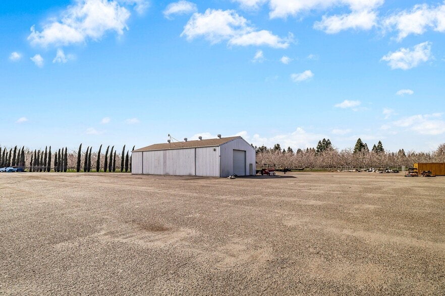 89 Loren Ave, Chico, CA for lease - Building Photo - Image 1 of 5