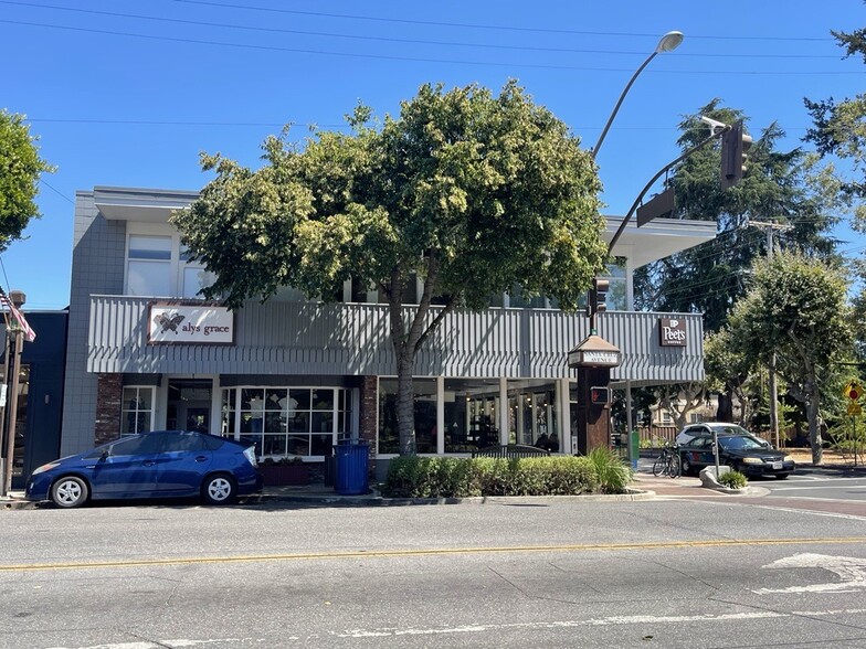 899 Santa Cruz Ave, Menlo Park, CA for lease - Building Photo - Image 1 of 4