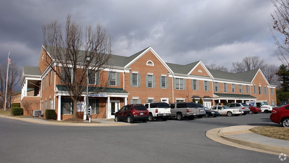 420 W Jubal Early Dr, Winchester, VA for lease - Primary Photo - Image 2 of 4