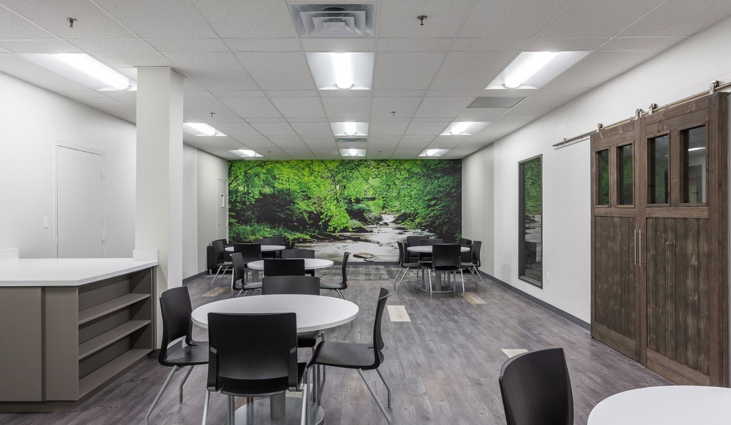 5600 Crooks Rd, Troy, MI for sale Interior Photo- Image 1 of 1