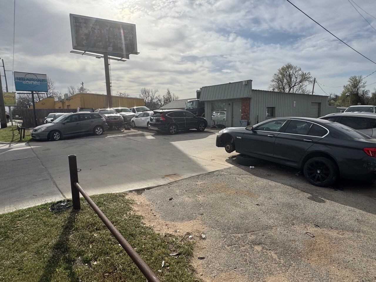 6710-6720 NW 10th St portfolio of 13 properties for sale on LoopNet.com Building Photo- Image 1 of 23