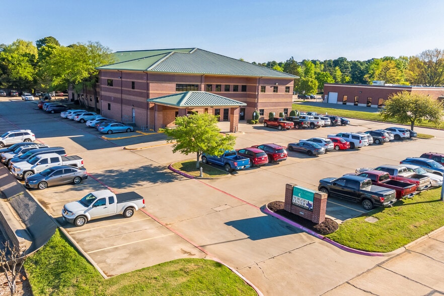 1902 Moores Ln, Texarkana, TX for lease - Building Photo - Image 3 of 6