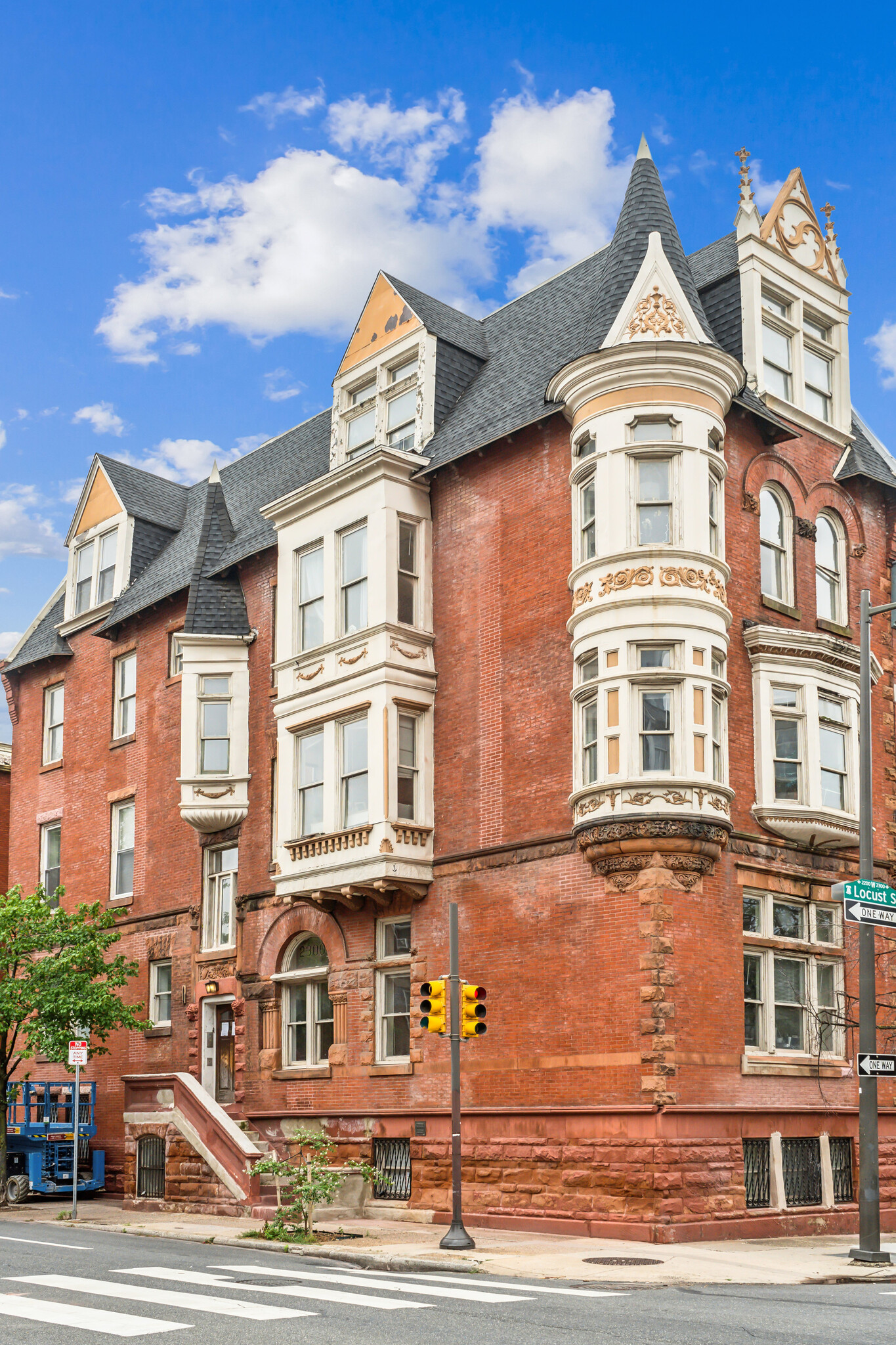 2300 Locust St, Philadelphia, PA for sale Building Photo- Image 1 of 19