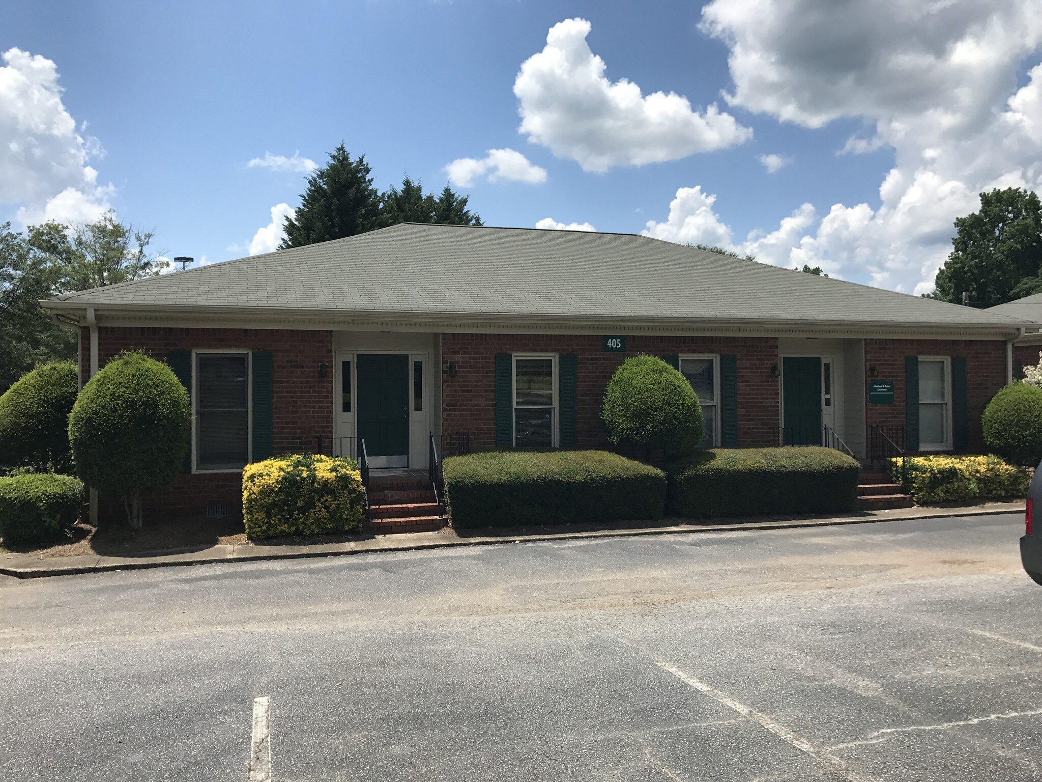 405 Huntington Rd, Athens, GA for sale Primary Photo- Image 1 of 1