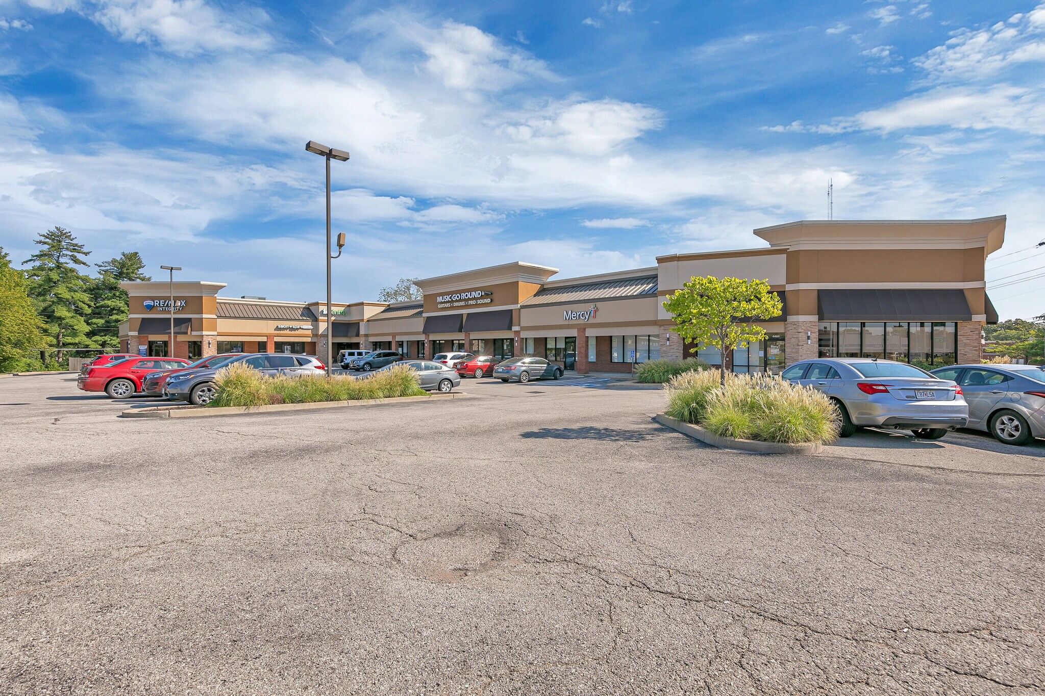 44504460 S Lindbergh Blvd, Saint Louis, MO 63127 Sunset Grove