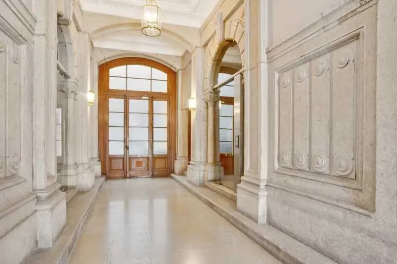 9 Place Des Jacobins, Lyon for lease - Lobby - Image 2 of 6