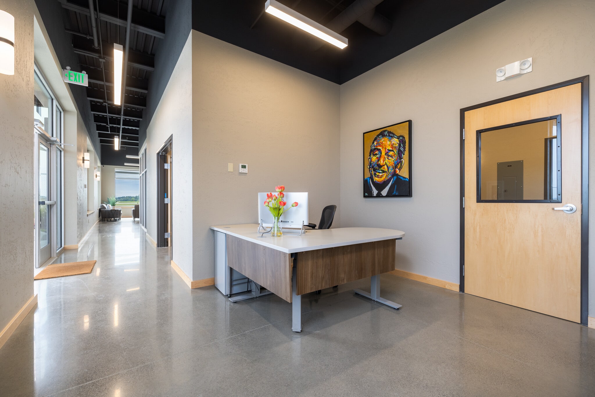 12100 Higgins Airport Way, Burlington, WA for lease Building Photo- Image 1 of 13