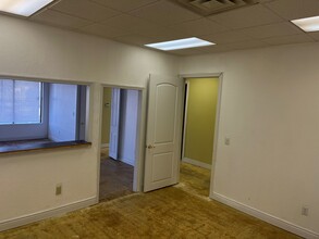 503-559 S Reynolds Rd, Toledo, OH for lease Interior Photo- Image 2 of 4