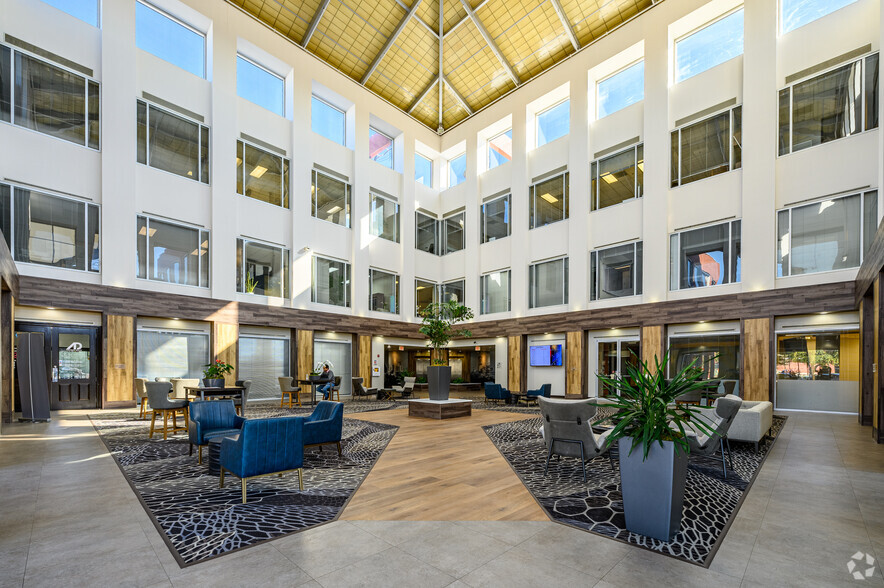 9901 E Valley Ranch Pky, Irving, TX for lease - Lobby - Image 3 of 15