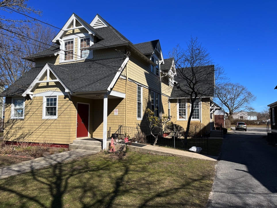 31 Rider Ave, Patchogue, NY for lease Building Photo- Image 1 of 6