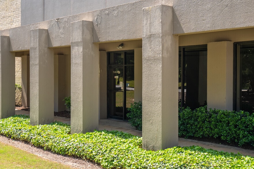 5100 Tulane Dr SW, Atlanta, GA for lease - Building Photo - Image 2 of 5