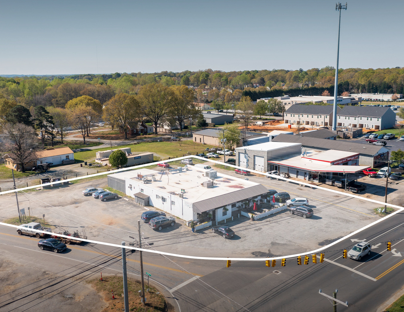 1043 N Main St, Mooresville, NC for sale Building Photo- Image 1 of 1