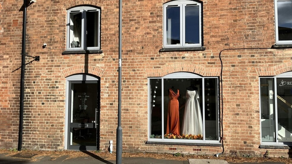 Wharf St, Warwick for lease - Building Photo - Image 1 of 17