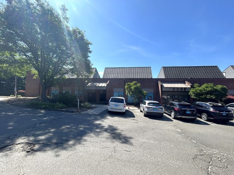 87 Grandview Ave, Waterbury, CT for lease - Building Photo - Image 2 of 2