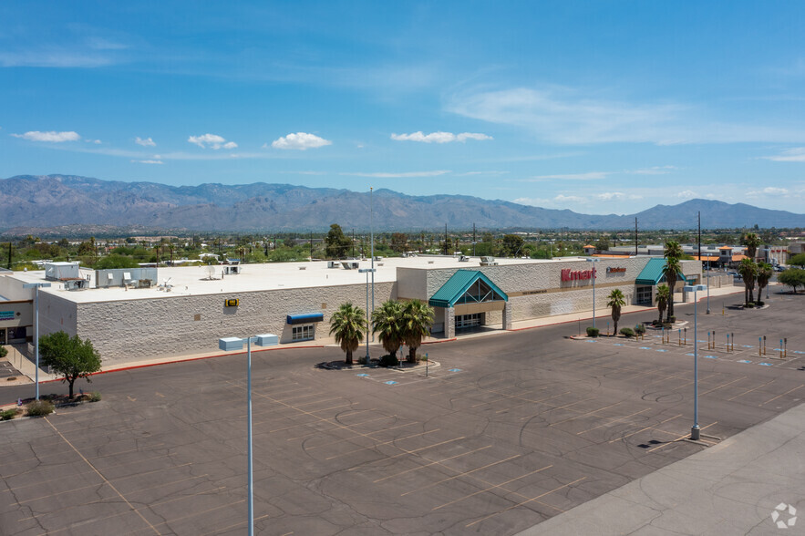 7055 E Broadway Blvd, Tucson, AZ for lease - Aerial - Image 2 of 5